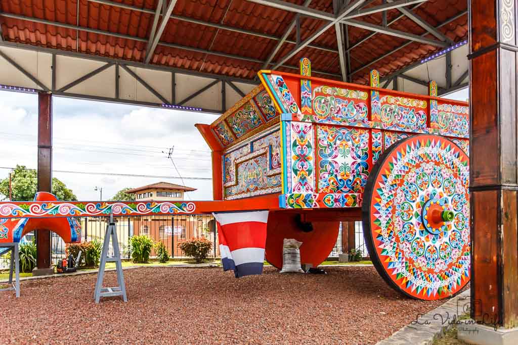costa rica, culture, ox cart, giant ox cart of sarchi, Costa Rican ox cart