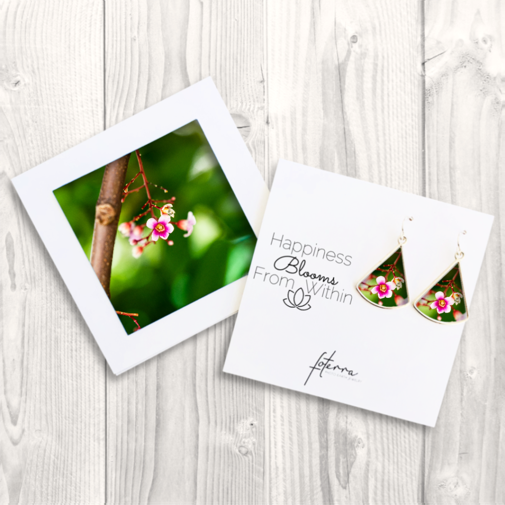 Pink starfruit blossom fan-shaped photo earrings - photo jewelry collection